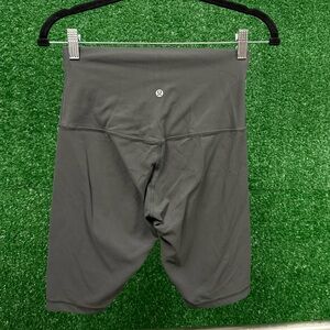 lululemon Lululemon Align Super High Rise Short *10"
Graphite Grey